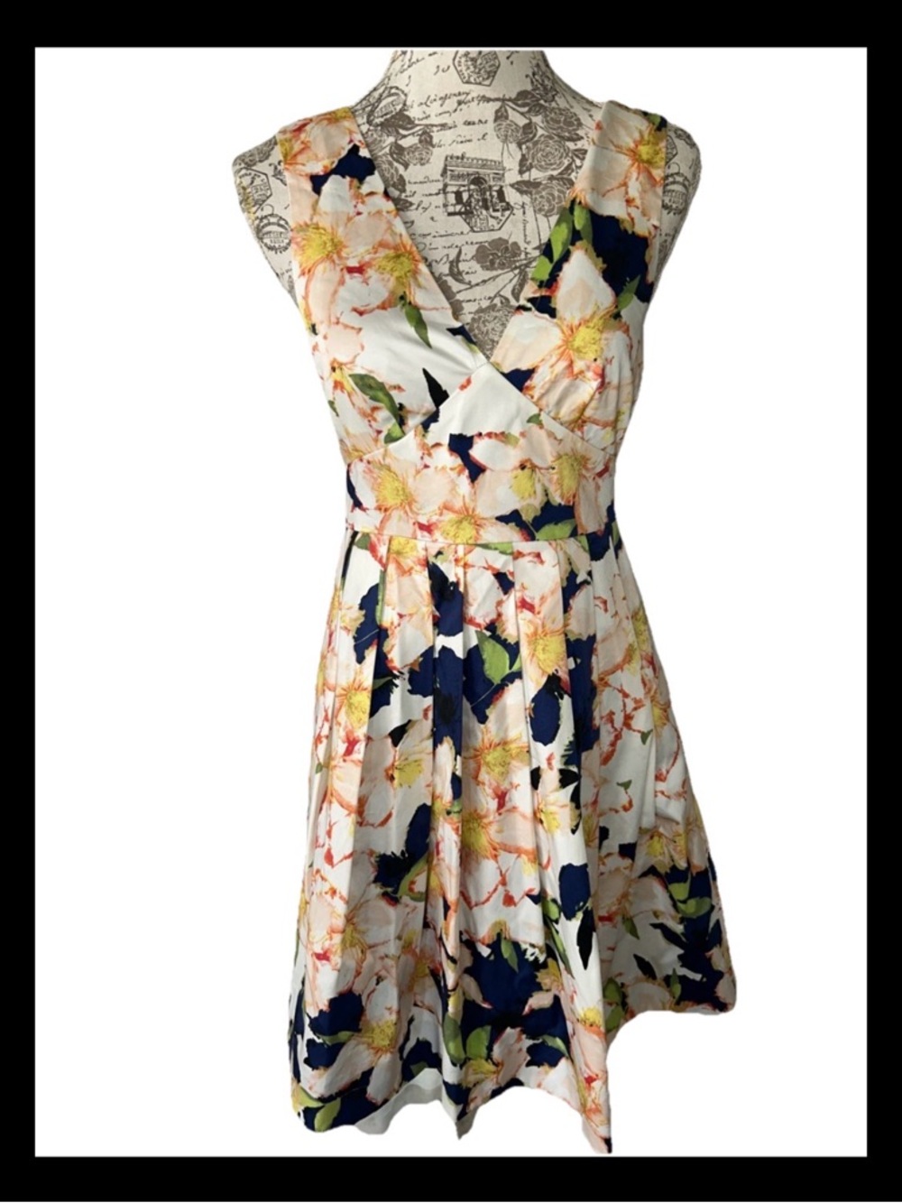 J. Crew Floral V-Neck Fit And Flare Pleated Dress Women’s Size 0 NWT